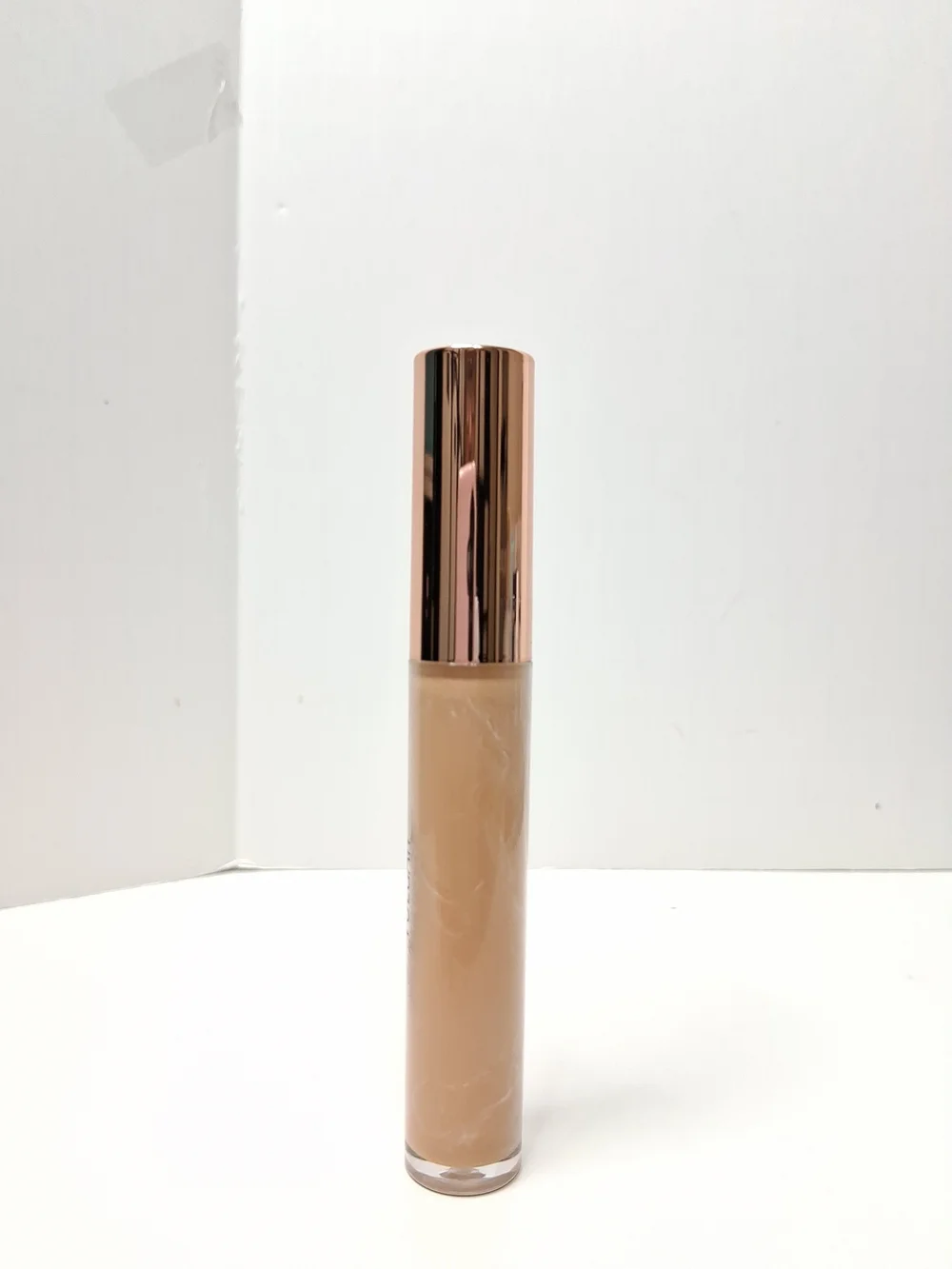 Pretty Vulgar Radiant Liquid Concealer - Under Cover 63- The Middle Ground